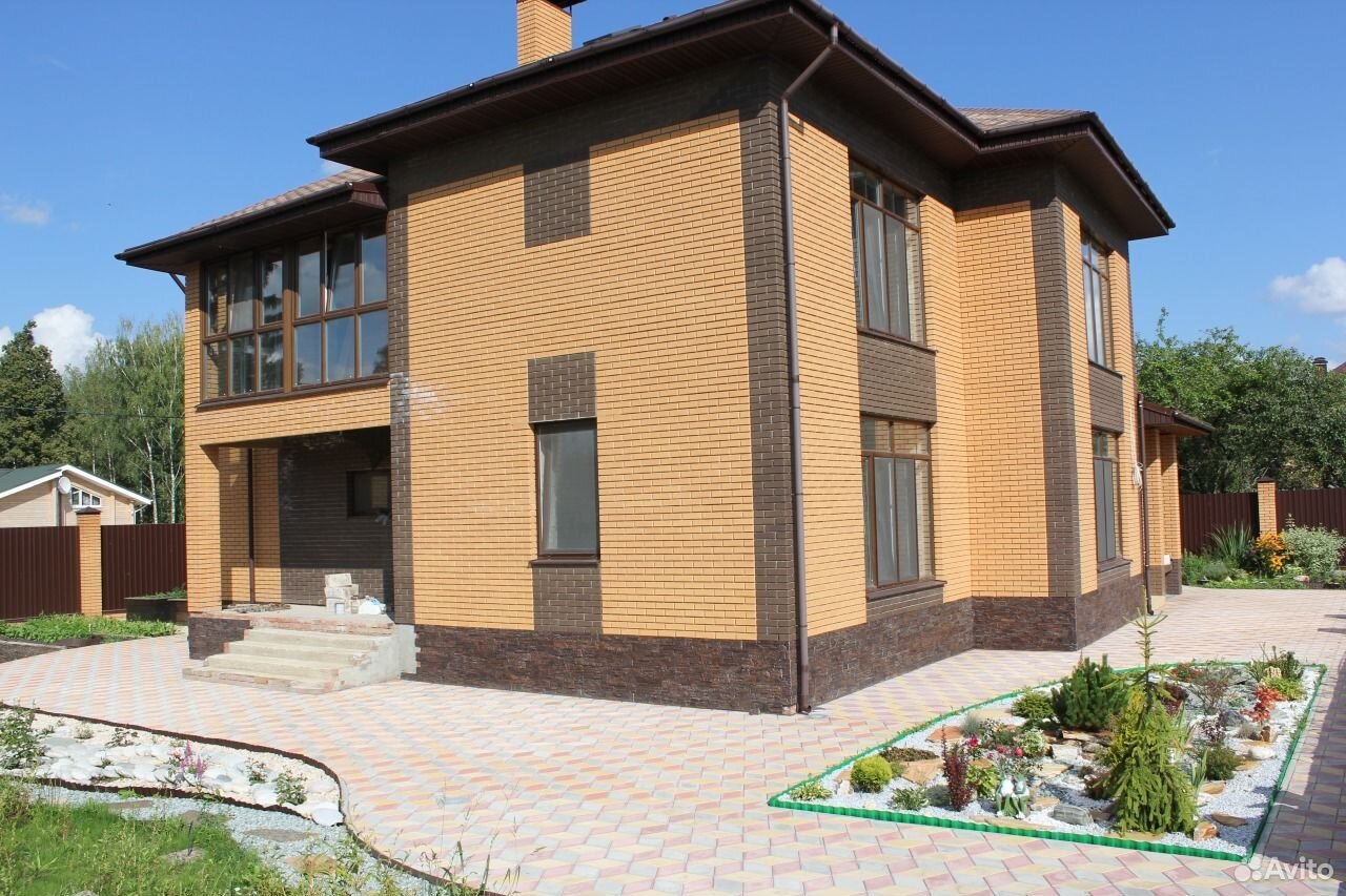 Коттедж 270 м² на участке 16 сот.