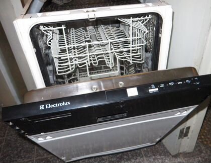 Посудомоечная машина Electrolux ESL 45010