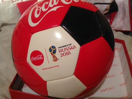 Мяч футбольный CokaCola новый