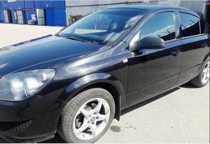 Opel Astra 1.8 AT, 2008, седан, битый