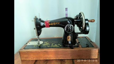 Продам швейную машинку Подольск 1952 г