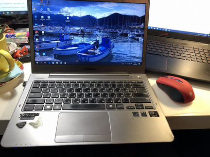 Ноутбук SAMSUNG series 5 ultra