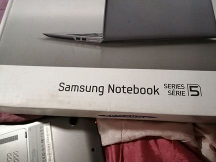 Ноутбук SAMSUNG series 5