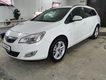 Opel Astra 1.4 МТ, 2012, 145 000 км
