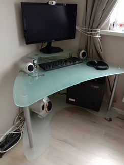 Компьюторный стол