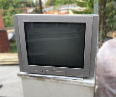 Телевизор LG диагональ 50 см