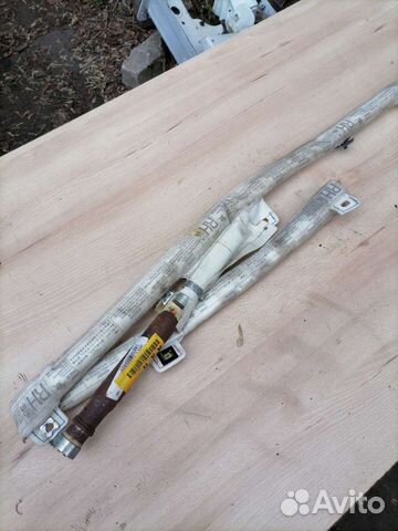 Шторка безопасности Toyota Avensis T250