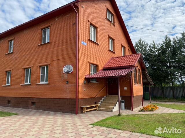 

10-к. и более коттедж, 550 м²