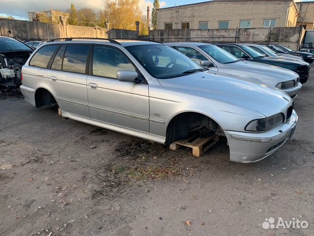 Bmw e39 2003г m57d30 АКПП Элементы кузова