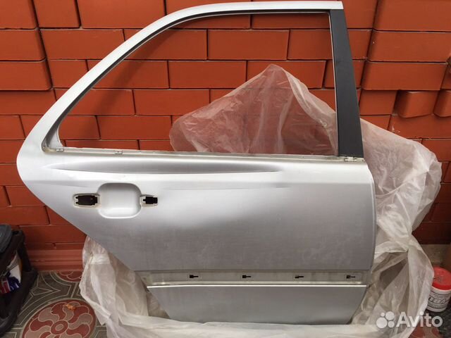 Дверь mercedes 202