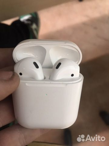 Продам AirPods 2