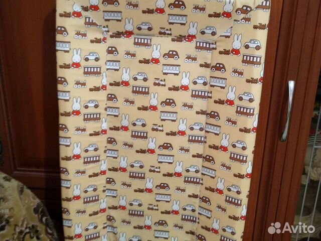 Пеленальная доска на кроватку