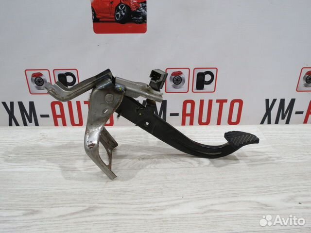 Педаль тормоза Hyundai Solaris