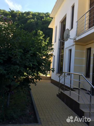 

5-к. коттедж, 300 м²