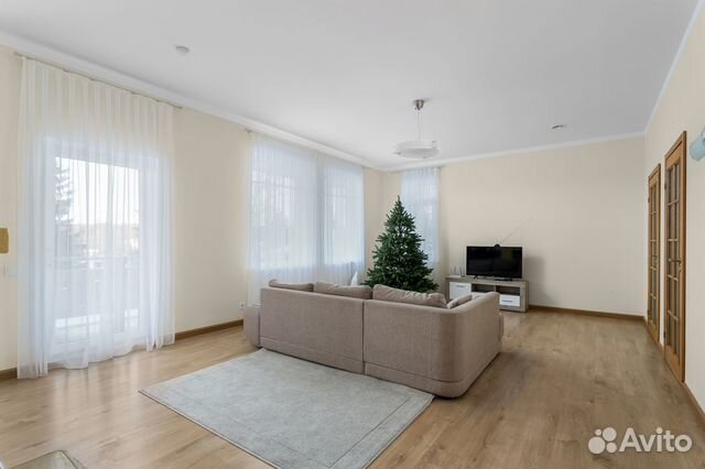 

3-к. дом, 140 м²