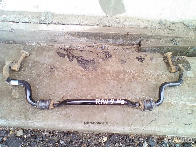 Стабилизатор задний Toyota Rav4 III с 05
