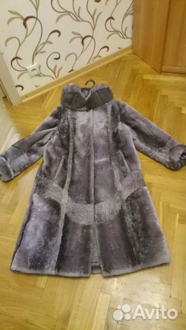 Продам мутоновую шубу с норковой отделкой Продам мутоновую шубу с норковой отделкой