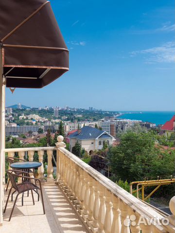 

Дом 700 м² на участке 10 сот.
