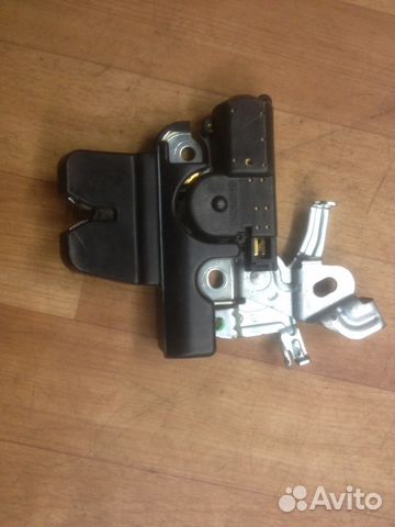 Toyota Camry Solara 30 замок крышки багажника Toyota Camry Solara 30 замок крышки багажника