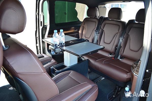 Аренда минивэна Мерседес V-class с водителем
