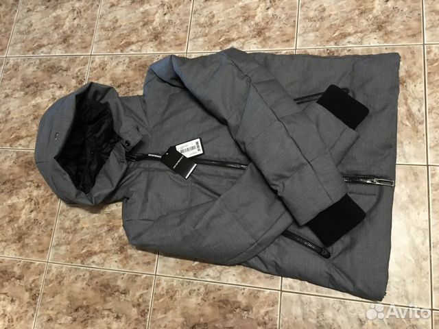 Пуховик Emporio Armani, оригинал Пуховик Emporio Armani, оригинал