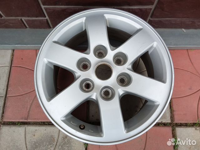 Mitsubishi Pajero колёсный диск R16 Mitsubishi Pajero колёсный диск R16