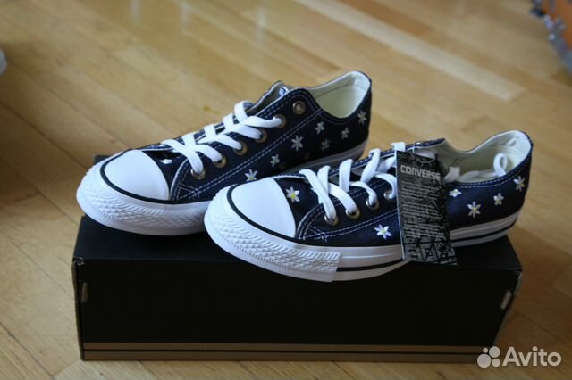 Новые джинсовые кеды Converse с ромашками, 39 Новые джинсовые кеды Converse с ромашками, 39