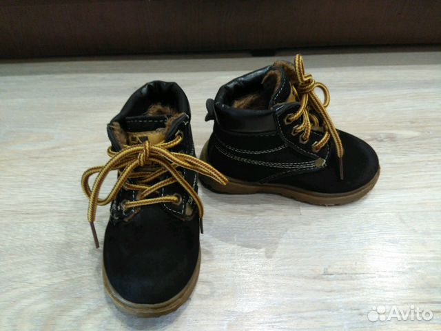 Осенние Ботинки две пары Осенние Ботинки две пары