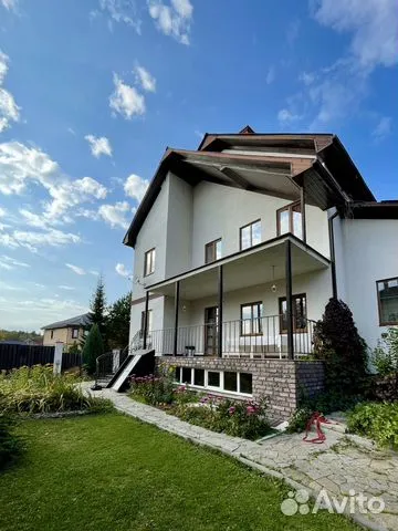 

10-к. и более коттедж, 400 м²