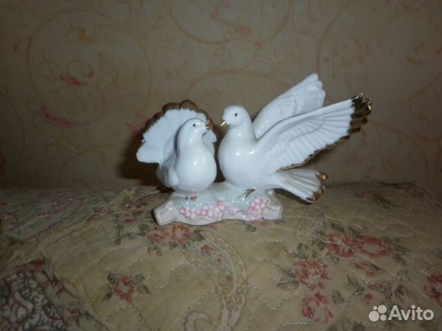Куплю голубей иркутск. Голуби в Иркутске. Авито статуэтки.