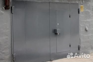 Металлические ворота гаражные с калиткой Металлические ворота гаражные с калиткой
