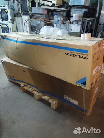 Настенный блок Daikin FAY100FJV19 на 100 м2