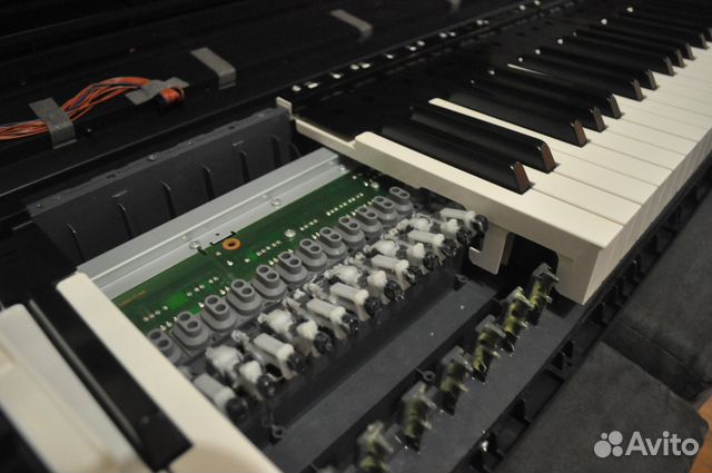 Ремонт цифрового пианино синтезатора