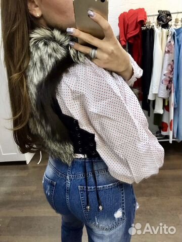 Меховая жилетка