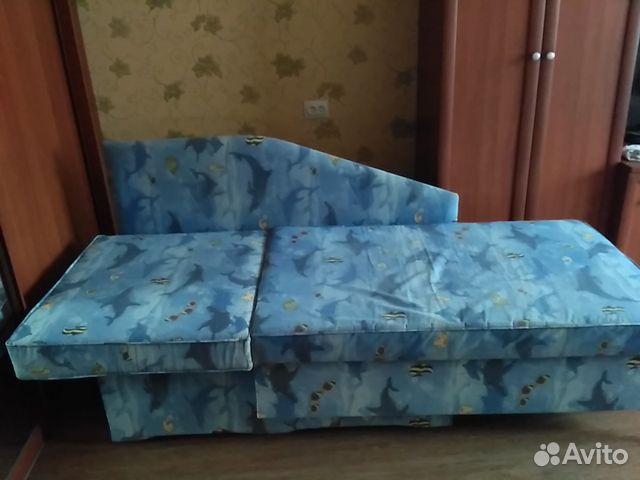 Диван
