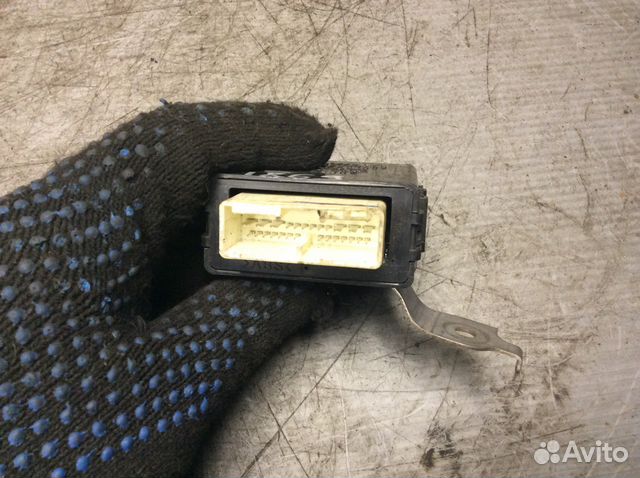 4230002051 эбу дворников Toyota Camry V50 2014-16 4230002051 эбу дворников Toyota Camry V50 2014-16