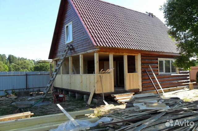 Сруб дома 7х7+ 2 с террасой и мансардной крышей