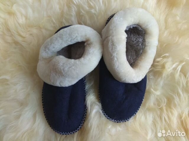 Мужские домашние тапочки. Чуни. Мех овчины