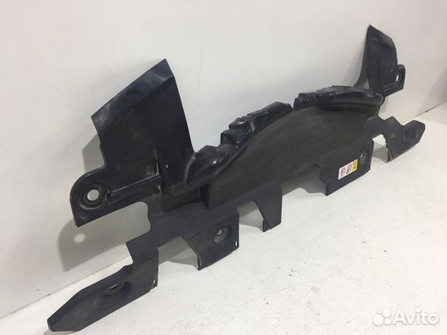 Накладка замка капота передняя Toyota Rav4 40