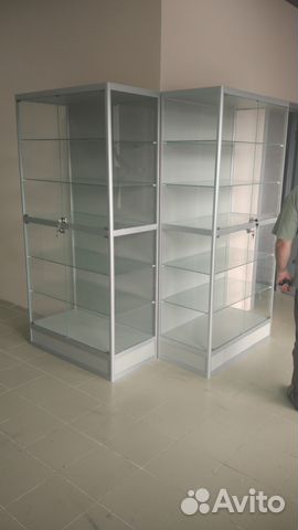 Стеклянные витрины для магазина
