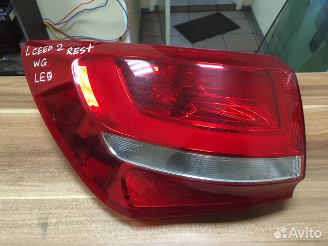Фонарь задний левый наружный Kia Ceed 2 wagon rest