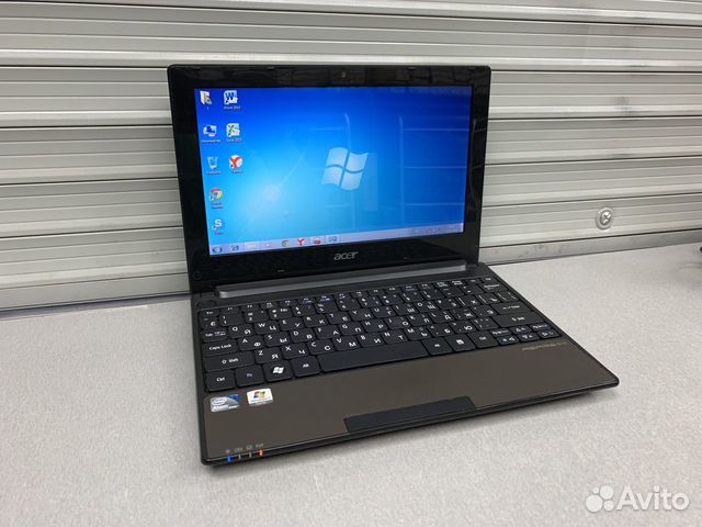 Нетбук Acer aspire ONE D255