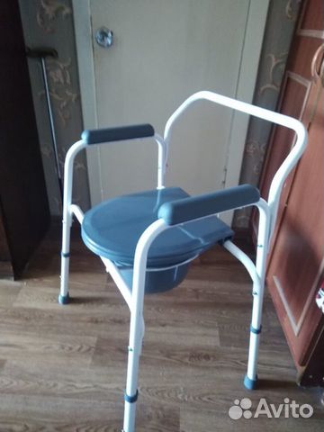 Кресло-стул с санитарным оснащением для инвалидов