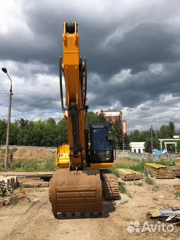 Аренда экскаватора-погрузчика