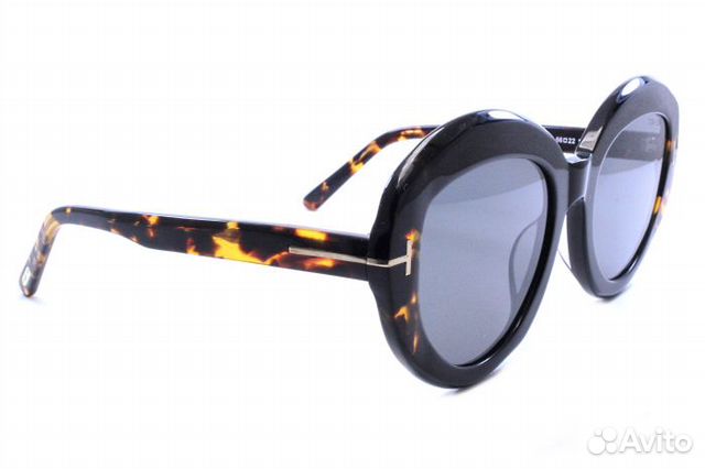 Солнцезащитные очки Tom Ford 0581 01A