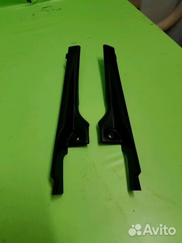 Накладка лобового стекла Рено Логан Сандеро 2 New