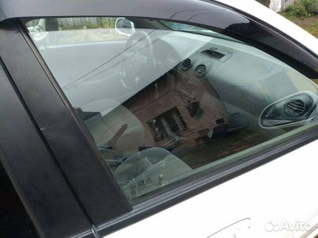 Стекло передней правой двери Chevrolet Lacetti