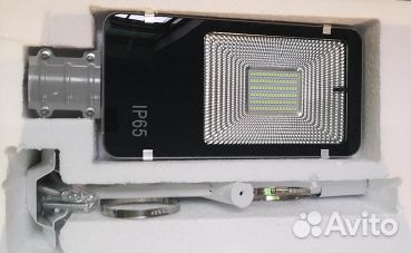 Солнечная батарея - Автономный прожектор 100W на с Солнечная батарея - Автономный прожектор 100W на с