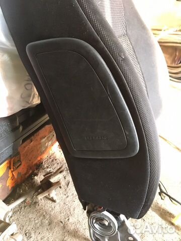 Спинка сидения, подушка безопасности Спинка сидения, подушка безопасности