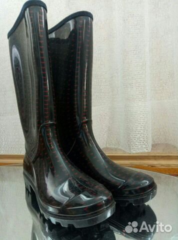 Резиновые сапоги